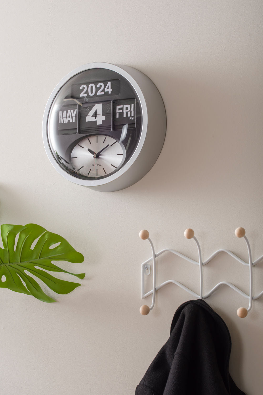 Karlsson vægur Round Flip – Sølv