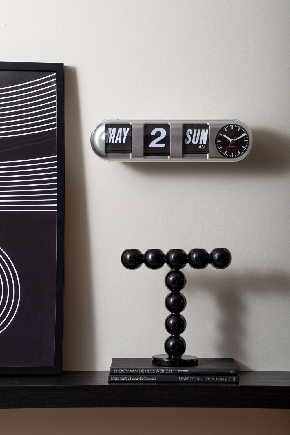 Karlsson vægur Tube Flip – Sølv