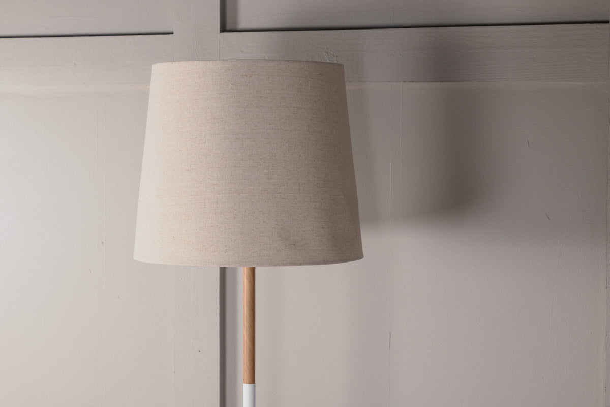 Hattman gulvlampe - beige, natur, hvid - billede 6