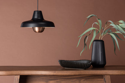 Högbyn Loftlampe Sort