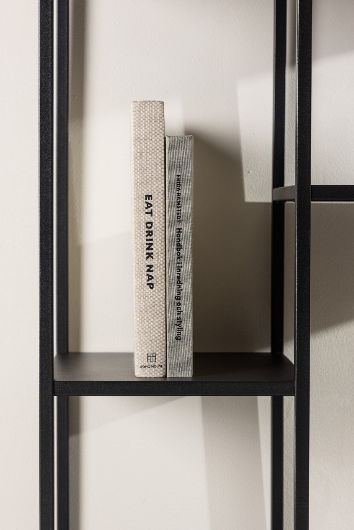 Puno sidebord - 30 × 80 cm - sort - billede 18