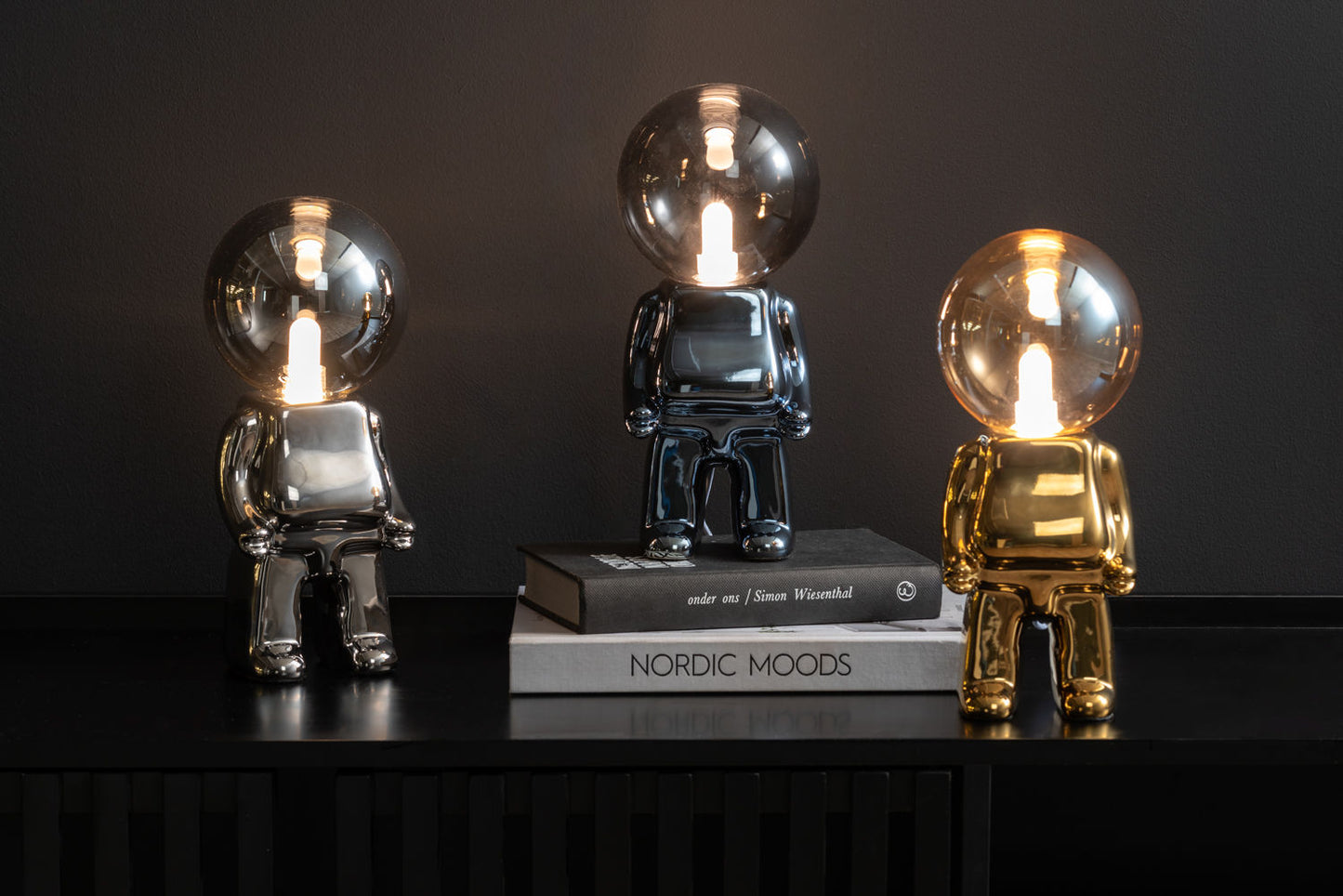 Leitmotiv bordlampe Ross LED, keramisk og guldbelagt