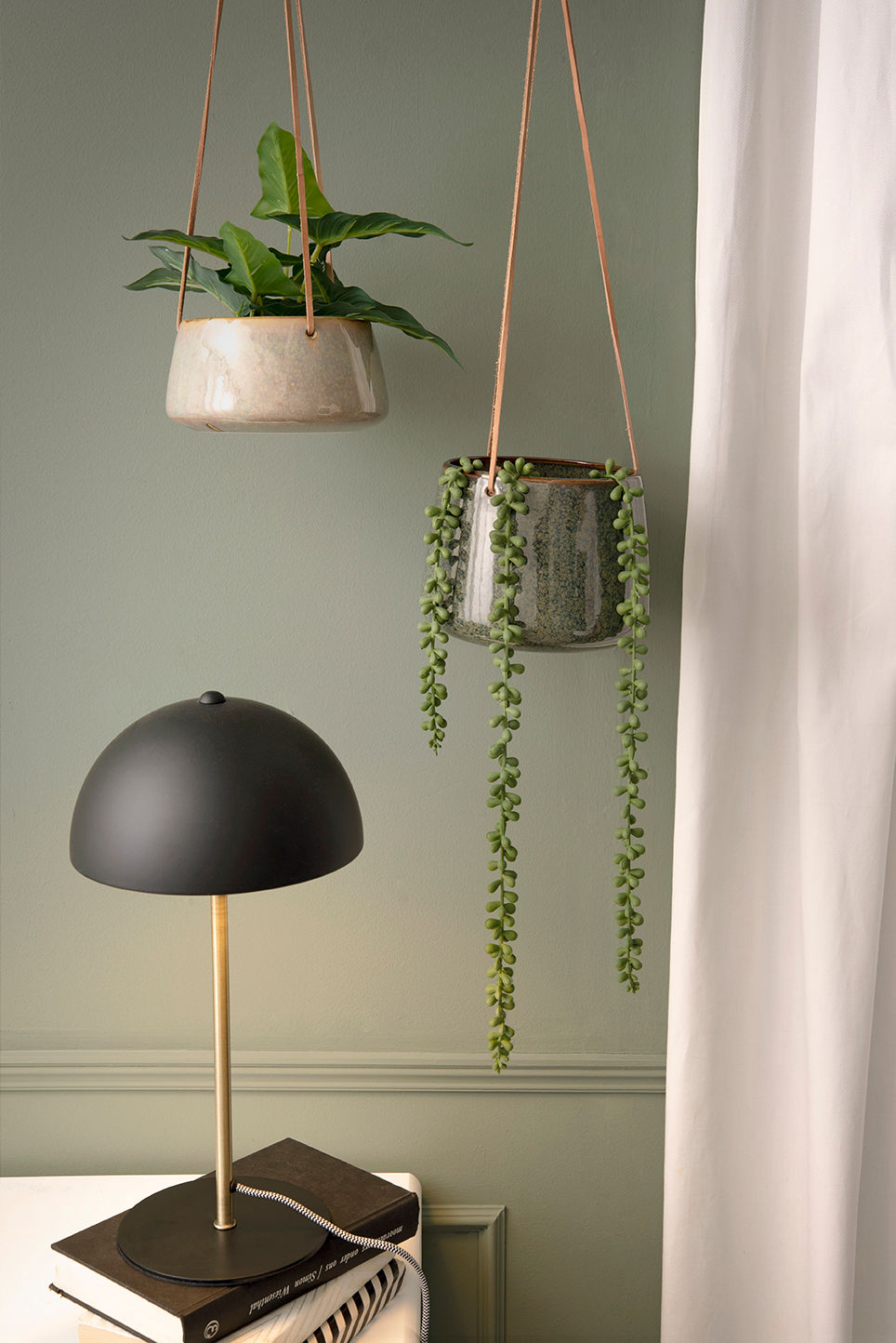 Leitmotiv bordlampe Bonnet - sort