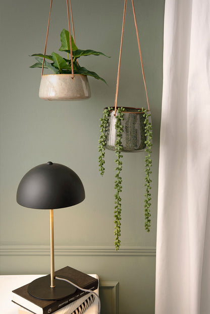 Leitmotiv bordlampe Bonnet - sort