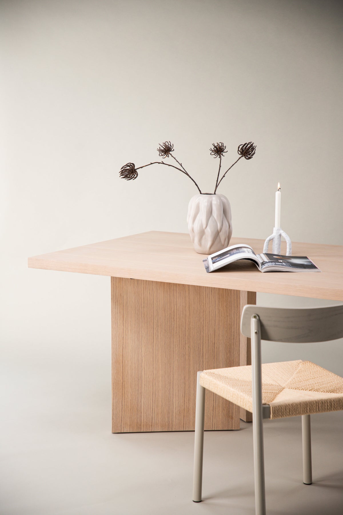 Bassholmen spisebord - 240 × 100 cm - hvidpigmenteret - billede 21
