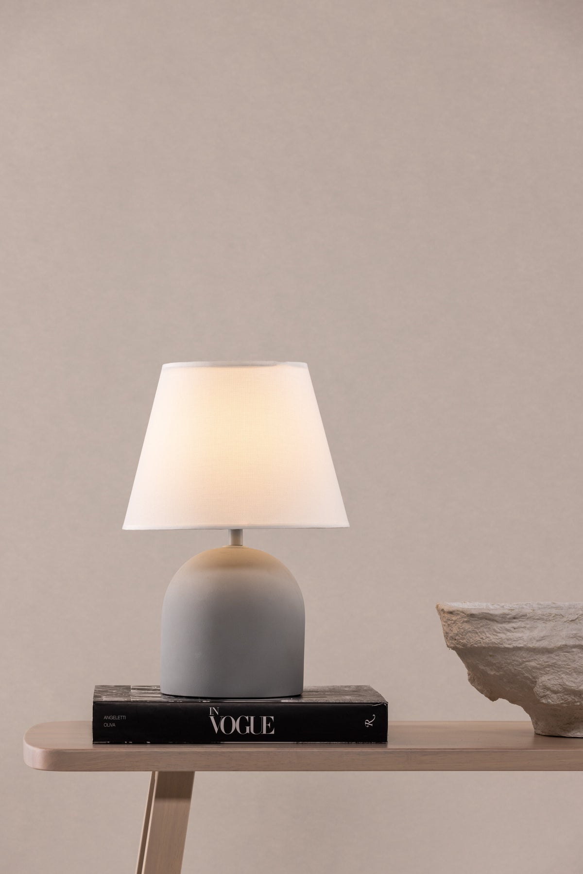 Styrsö bordlampe - Ø25 cm - beige, sort, grå - billede 20