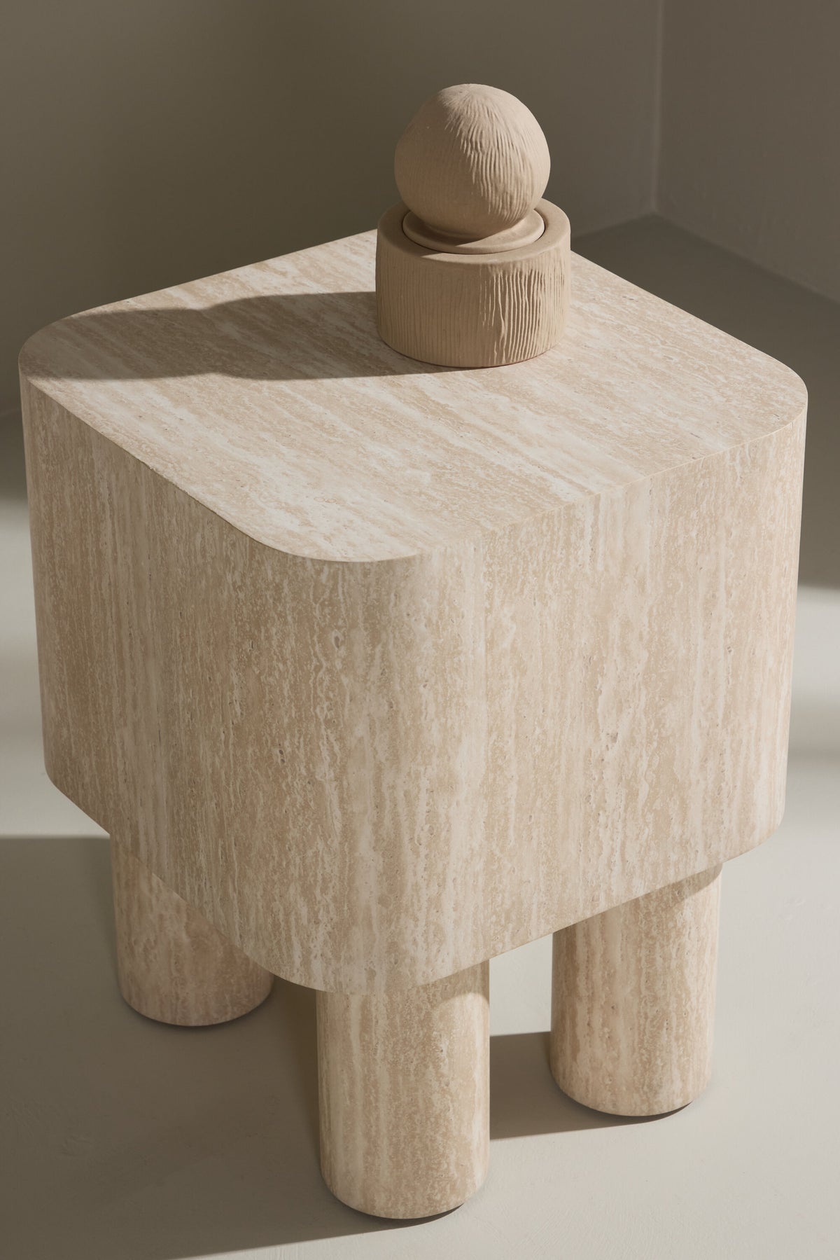 Klirou sidebord - 40 × 40 cm - beige - billede 18