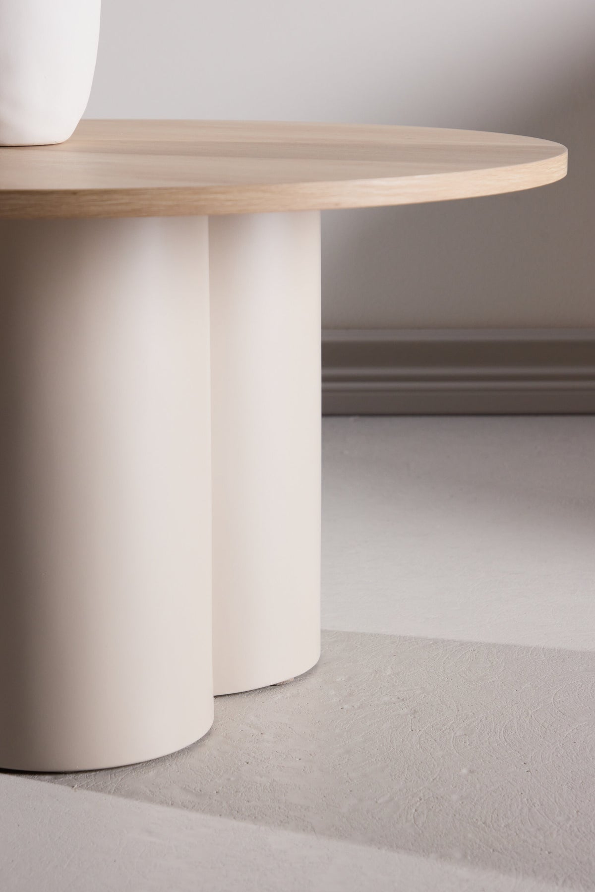 Olivia sofabord - Ø80 cm - beige, hvidpigmenteret - billede 18