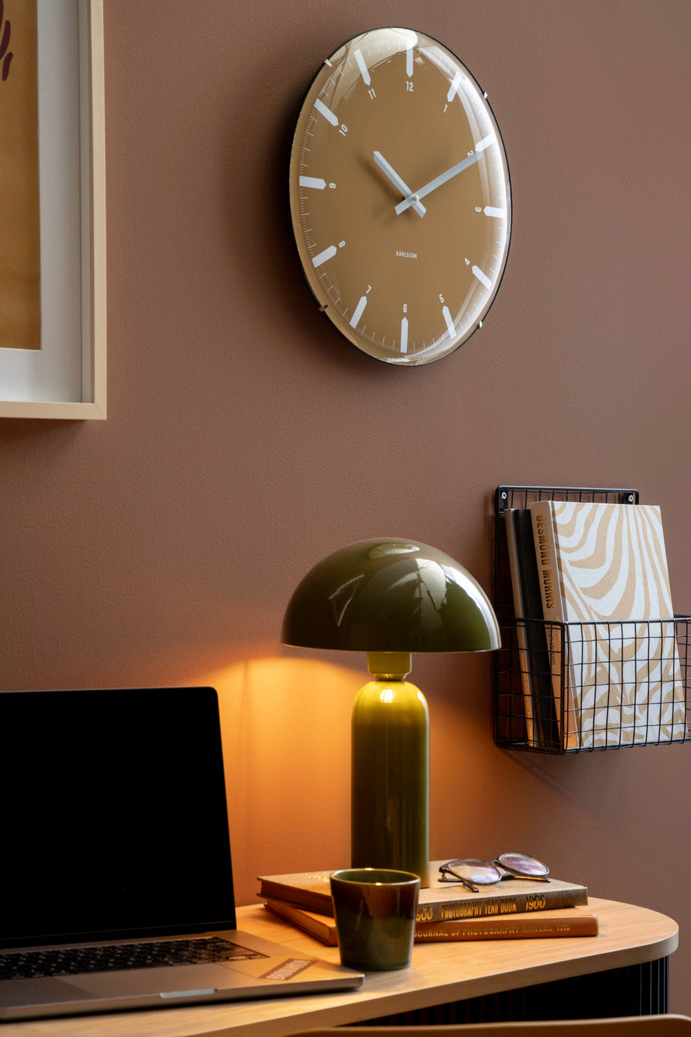 Leitmotiv bordlampe Atrayente - armygrøn